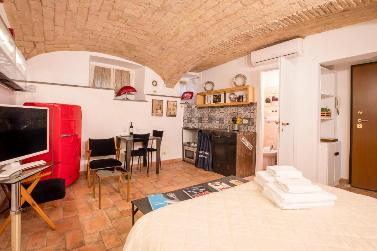 Restart Accommodations Balestra Rome Bagian luar foto