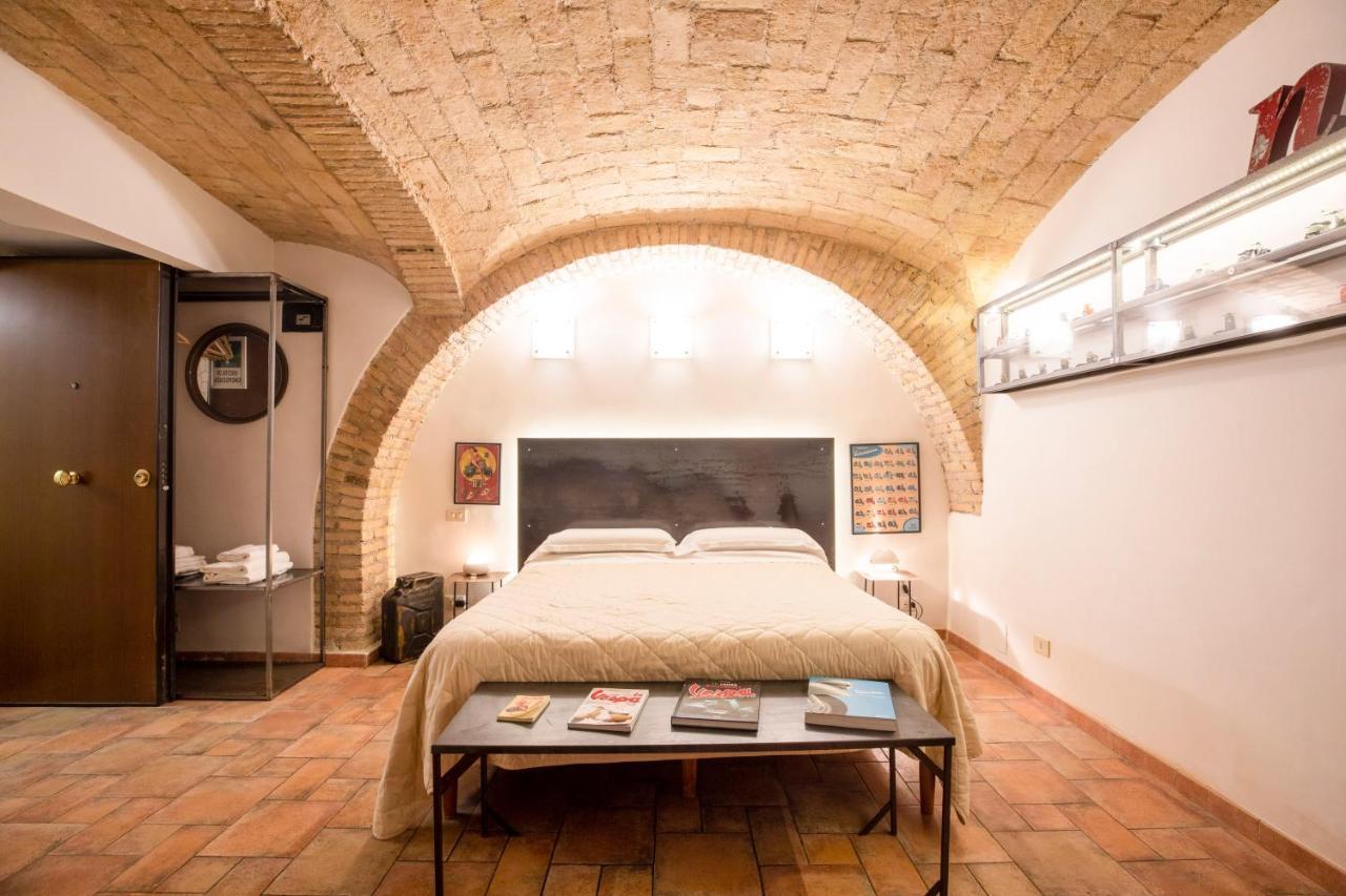 Restart Accommodations Balestra Rome Bagian luar foto