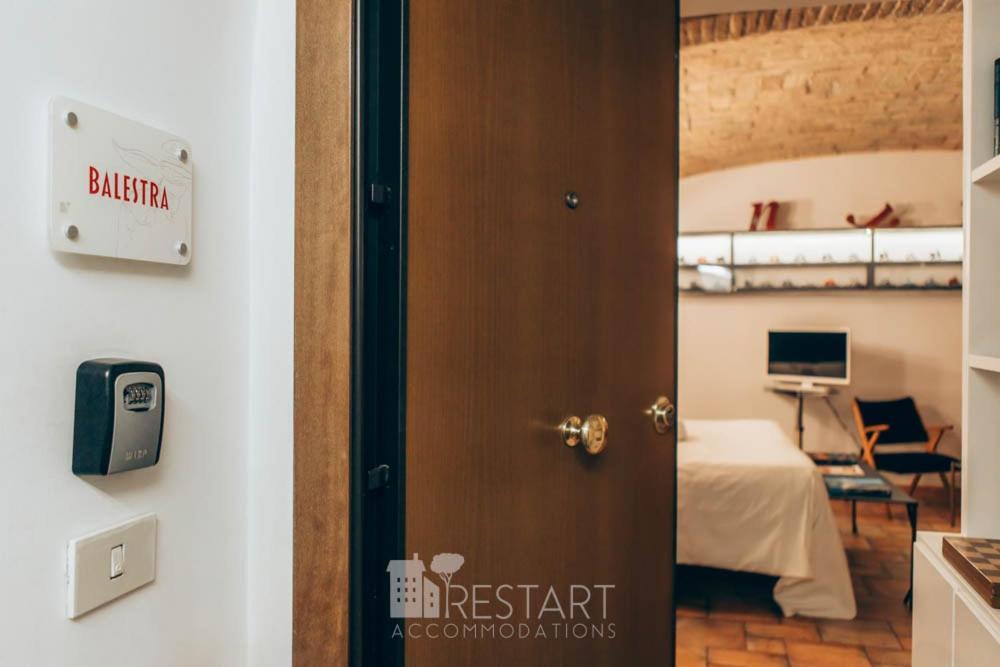Restart Accommodations Balestra Rome Bagian luar foto